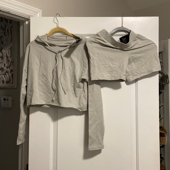 The free yoga set gray 2pc - Picture 1 of 7